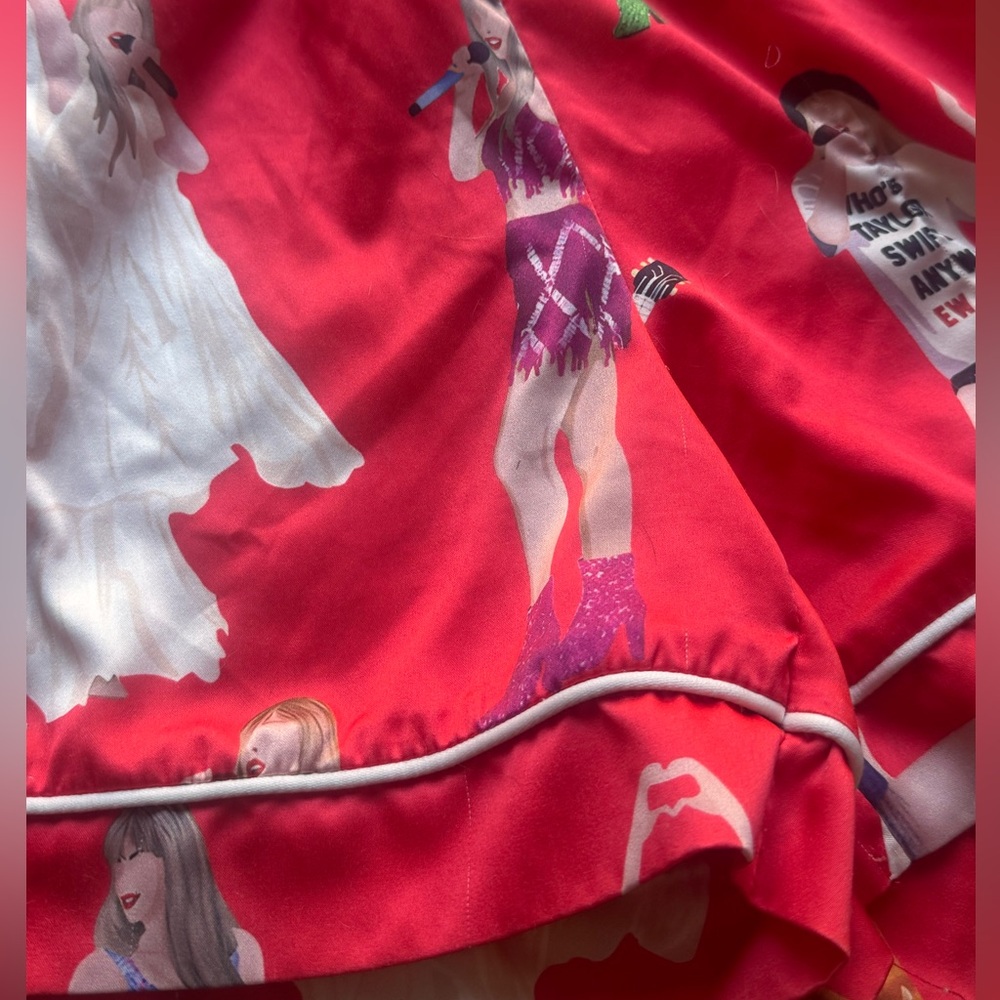 Taylor Swift Satin Pajama Bottoms with Elastic Waste - Picture 6 of 6